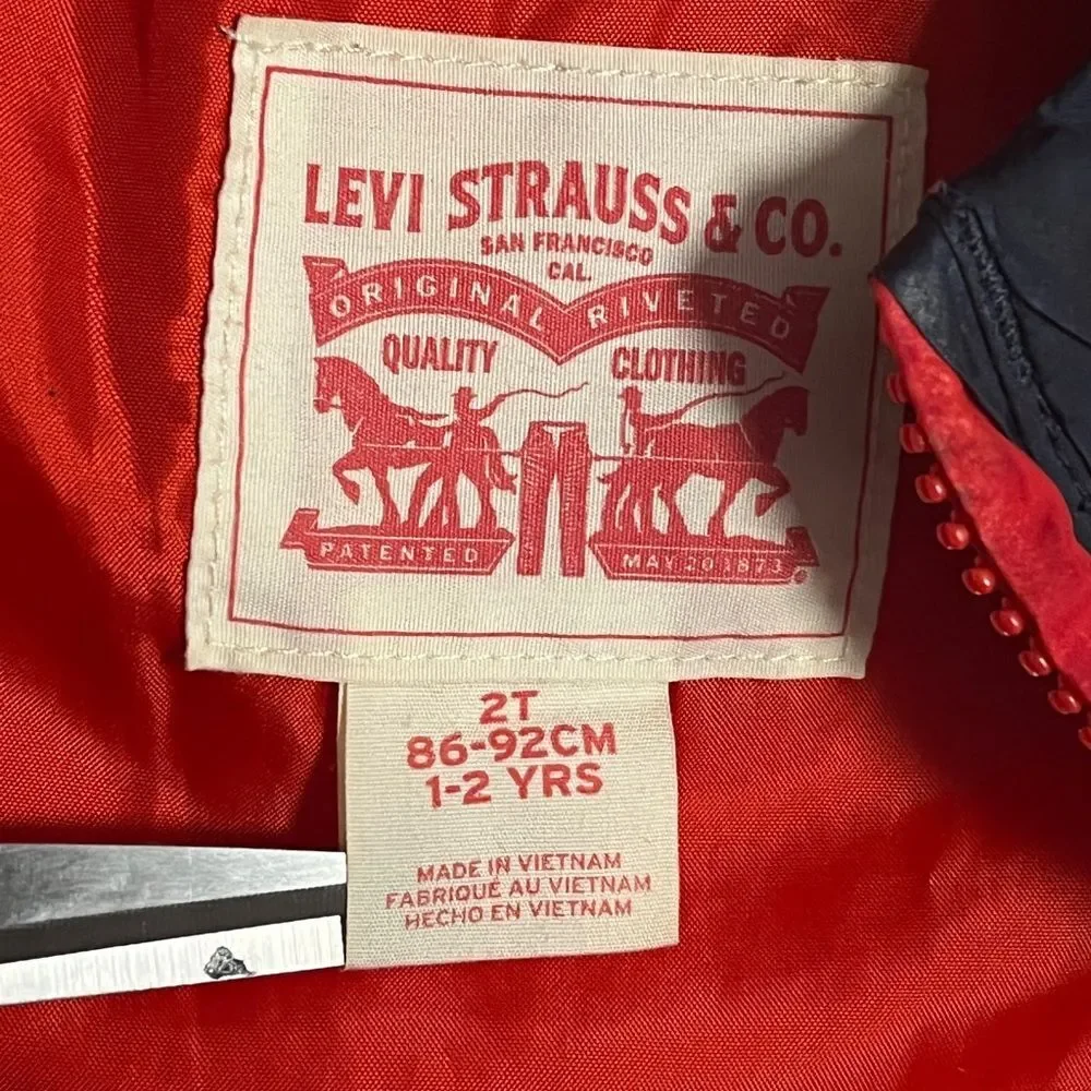 Levi's Toddler Boy Navy Blue Logo Puffer Jacket Coat Sz 2T